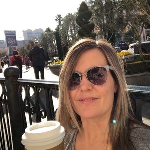 Meet your Posher, Megan